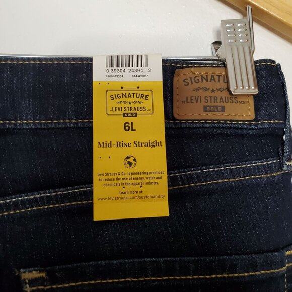 Signature By Levi Strauss Women's Mid-Rise Straight Jeans 6L Dark Wash Denim NWT - Picture 4 of 10